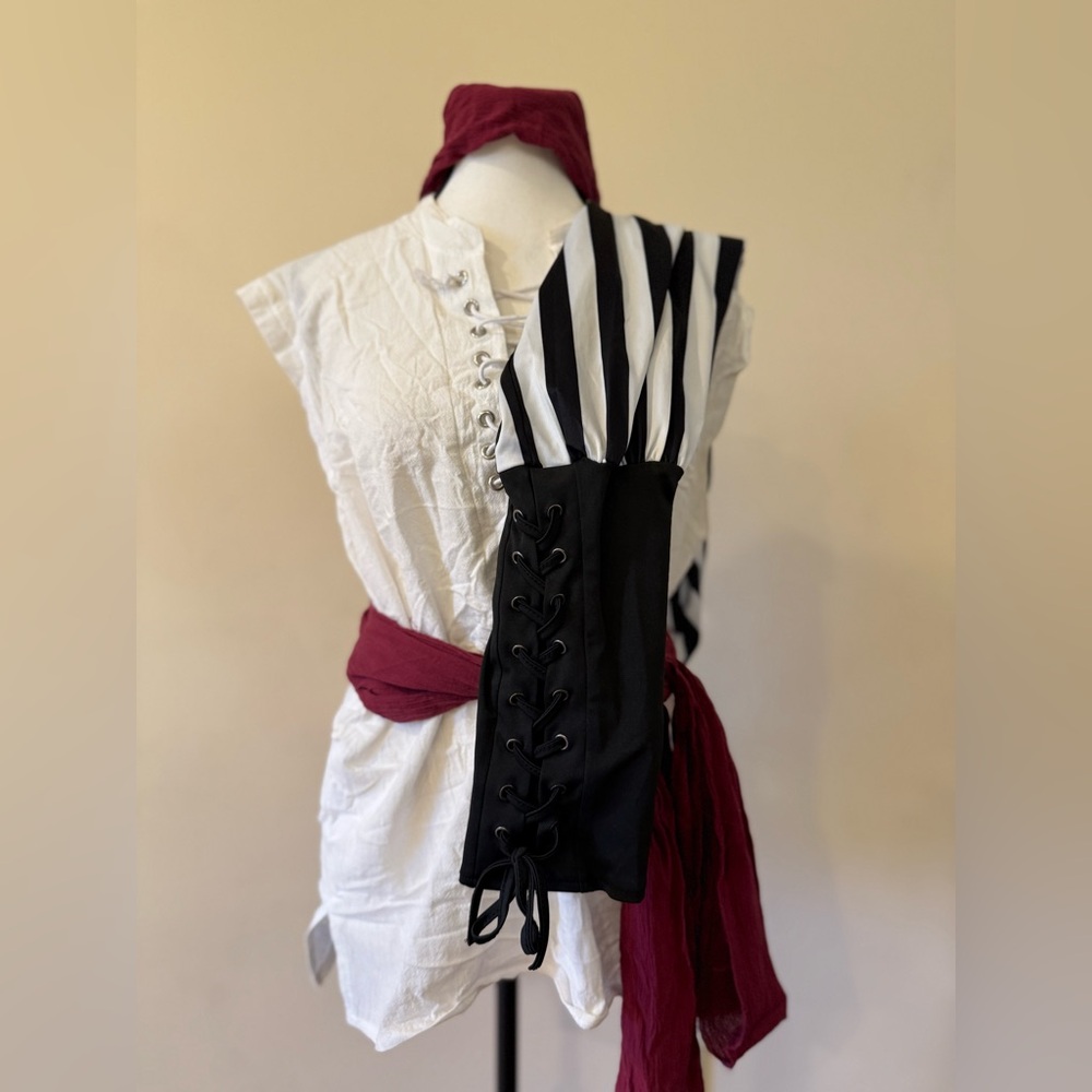 Men’s Pirate Costume